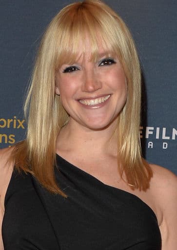 Stephanie Anne Mills