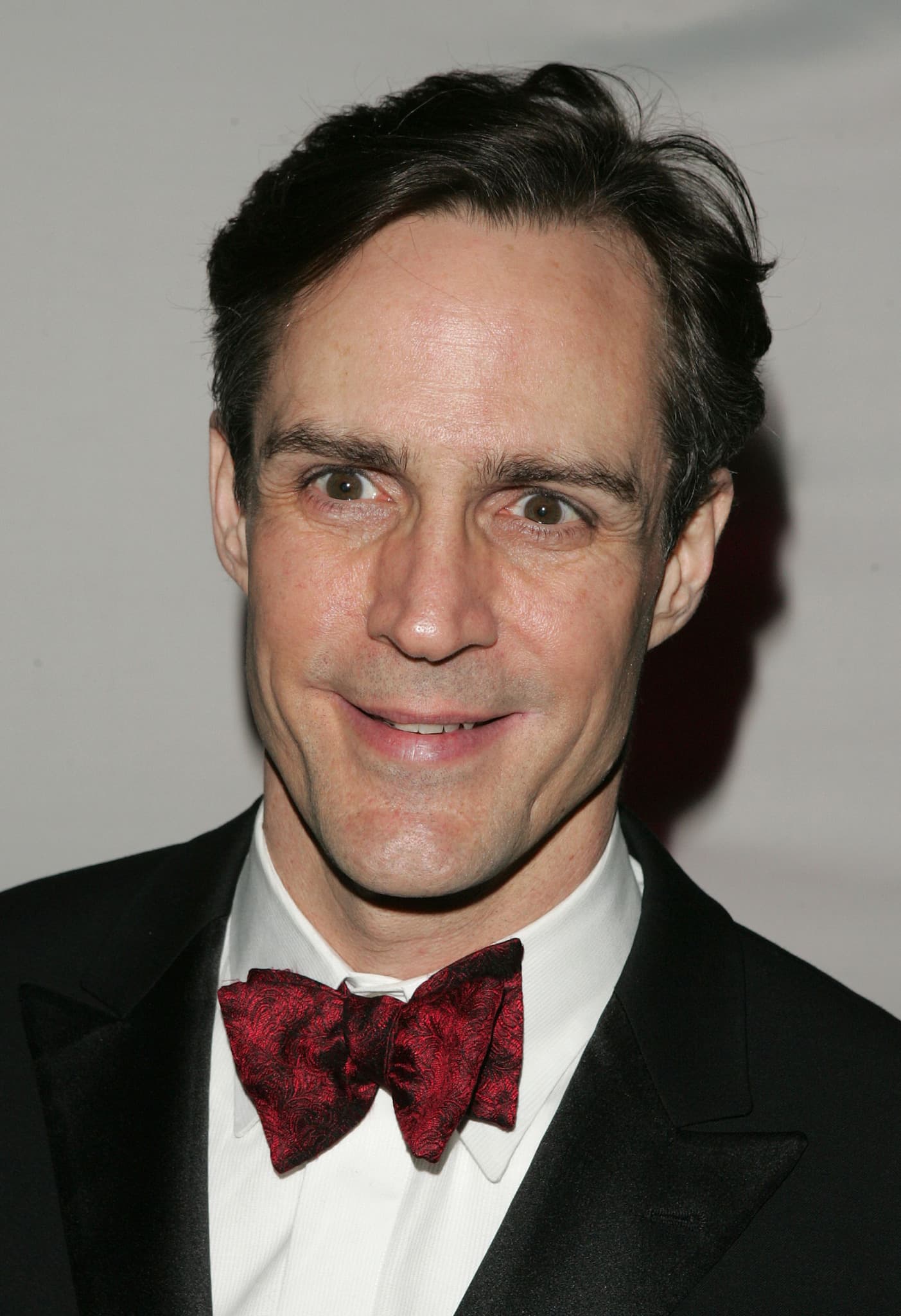 Howard McGillin