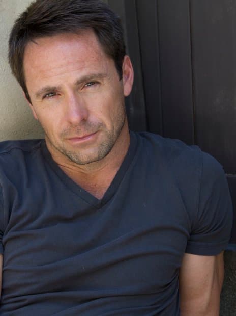 William deVry