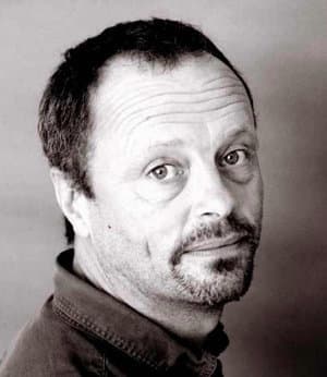 Robert Llewellyn