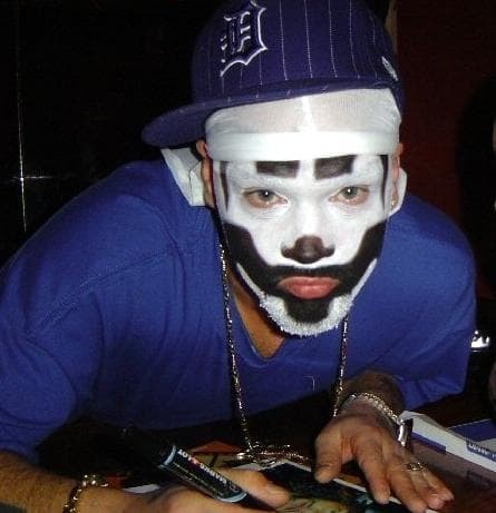 Shaggy 2 Dope