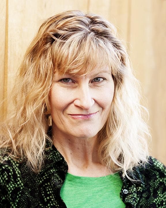 Julie Elizabeth Knell