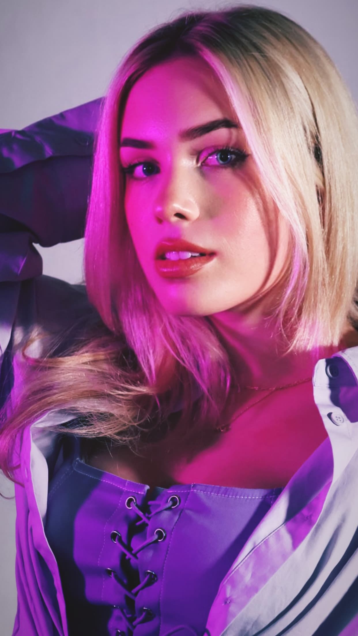 Chloë Marie Rhoades