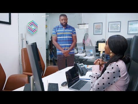 Pauvre gars est venu pour un emploi de nettoyeur mai la jolie PDG est tombé épris dès quelle la vu