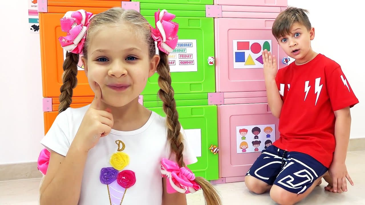 Diana and Roma pretend play ✿ Kids Diana Show