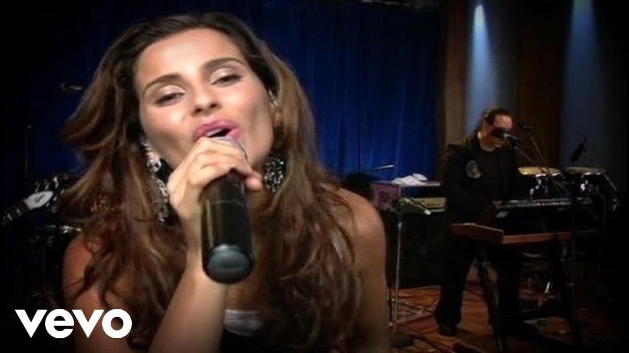 Nelly Furtado - Promiscuous (Live)