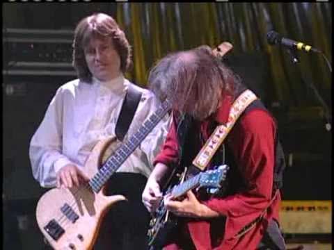 Led Zeppelin - "When The Levee Breaks" | 1995 Induction