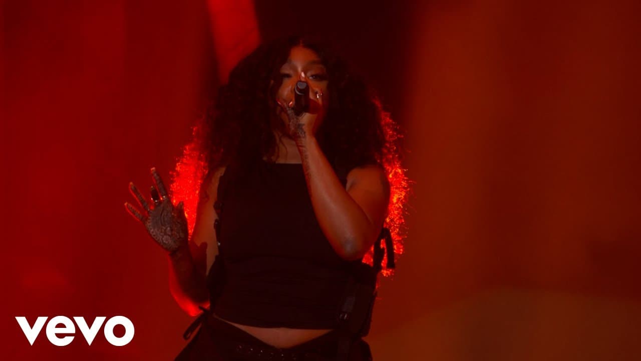 SZA - "Kill Bill" & "Snooze" (Medley) (LIVE at the 66th GRAMMYs)
