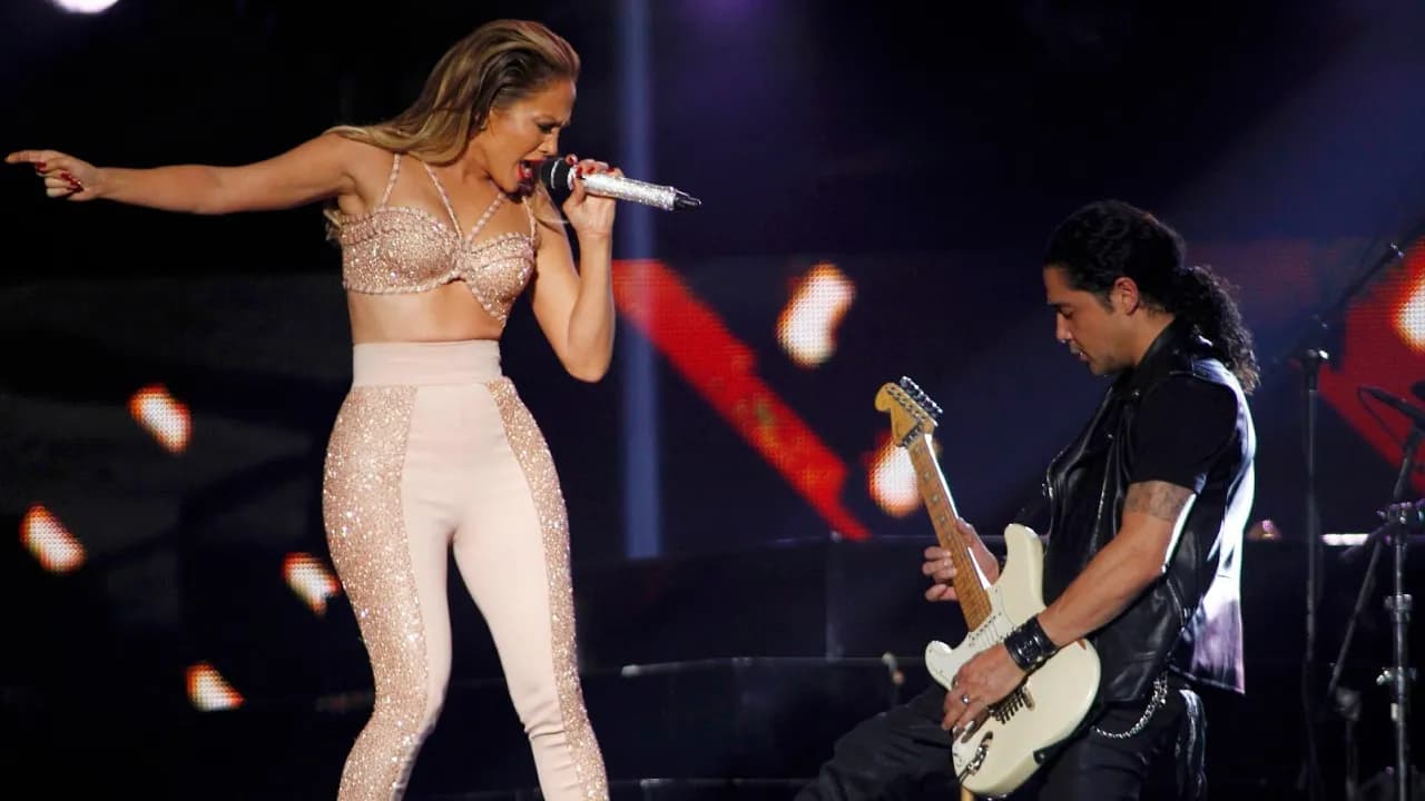 Jennifer Lopez - Selena Tribute [BILLBOARD LATIN MUSIC AWARDS] FULL HD /Chris Perez, A.B., Suzette