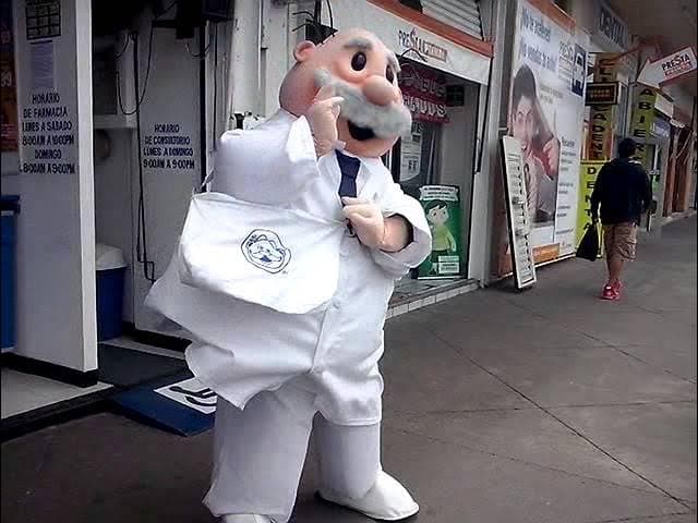 Simi bailando el nene malo