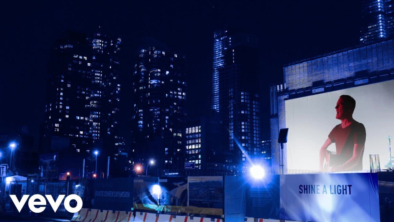 Bryan Adams - Shine A Light