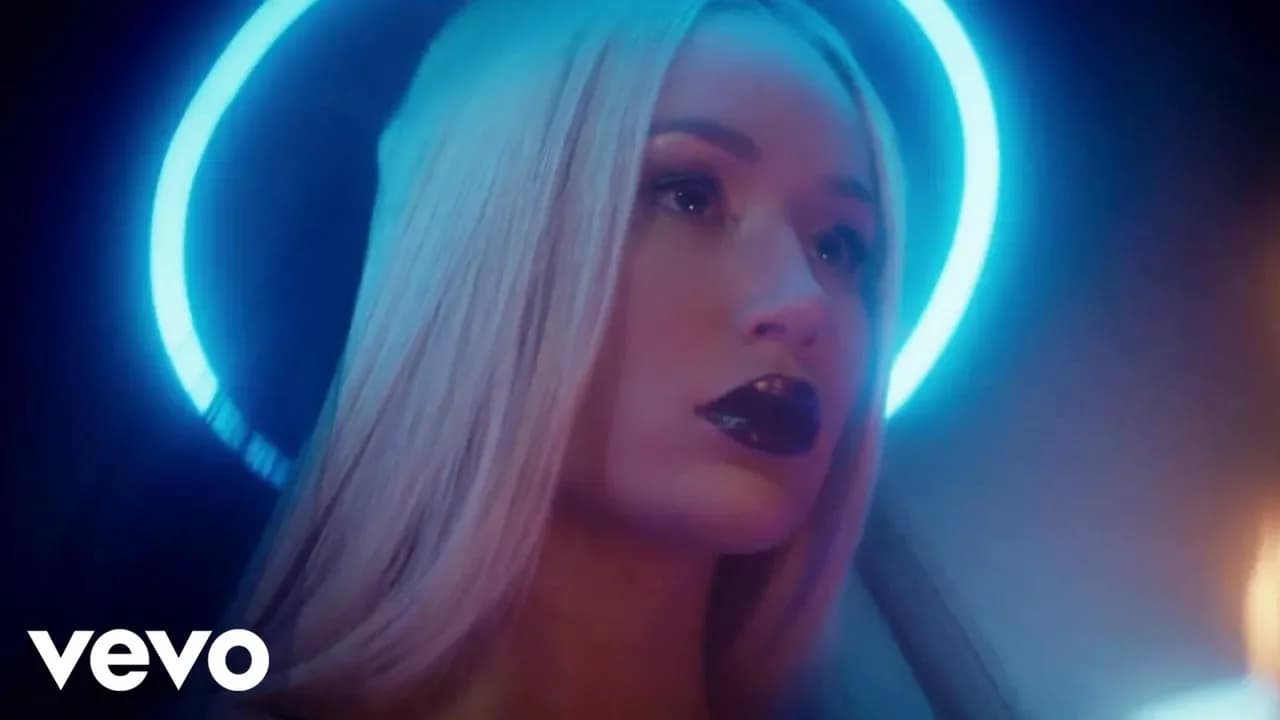 Iggy Azalea - Savior ft. Quavo