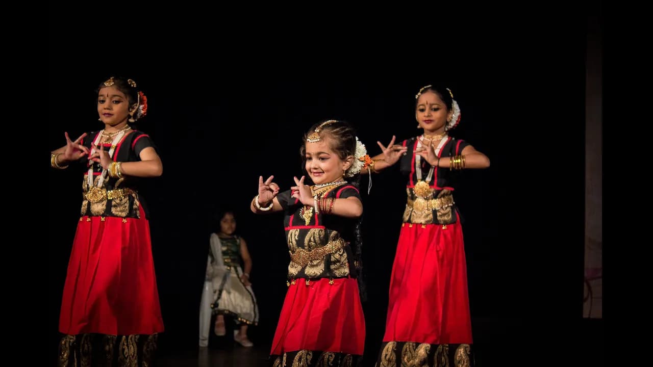 Pushpanjali by Disciples of Vid. Ananth Vikram | SHAILUSHAM ARTS & CREATIONS | Bharatanatyam