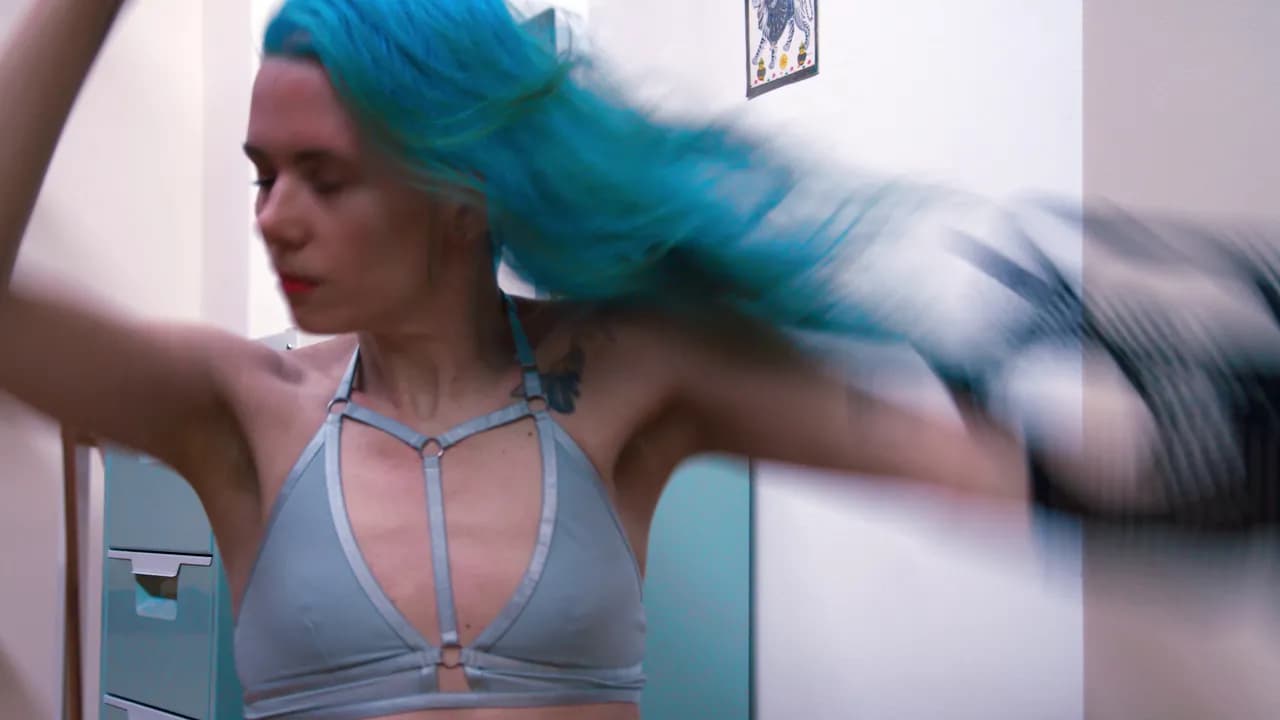 TV Girl - Blue Hair