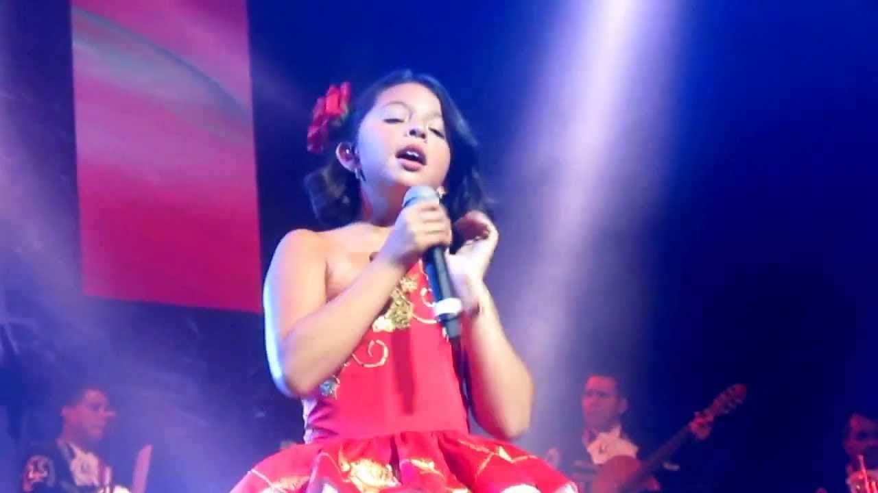 Angela Aguilar - Popurri de Juan Gabriel