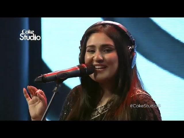 Sara Raza Khan Performance in Cike Studio 🎙️