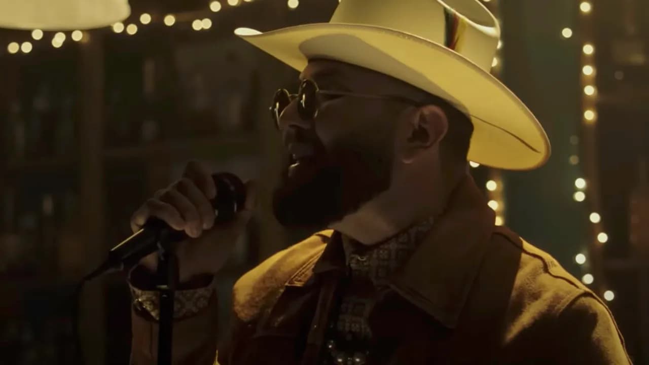 Carin Leon - Primera Cita [Official Video]