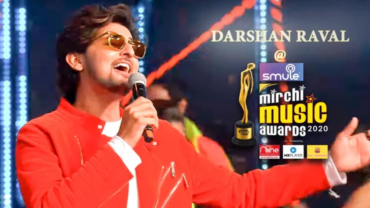 Darshan Raval rocks the stage of Smule Mirchi Music Awards 2020 | KAMARIYA | CHOGADA TARA