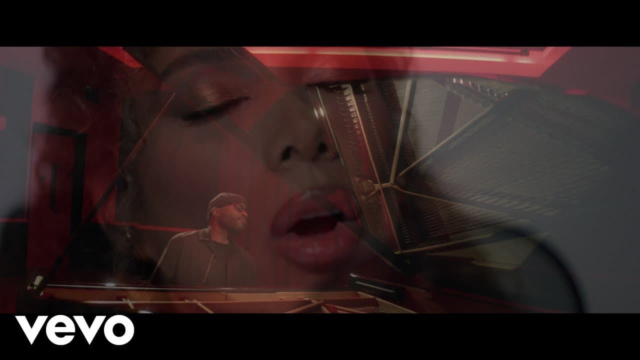 Alexis Ffrench - One Look ft. Leona Lewis