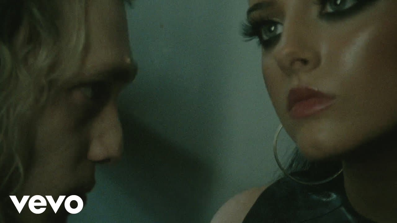 Jessie Murph - Cold (Official Visualizer)