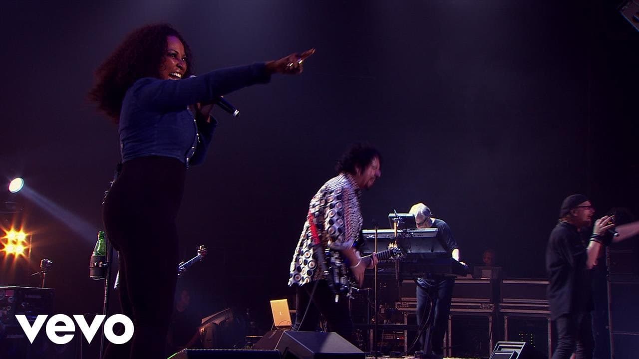 Toto - Hold The Line (Live)