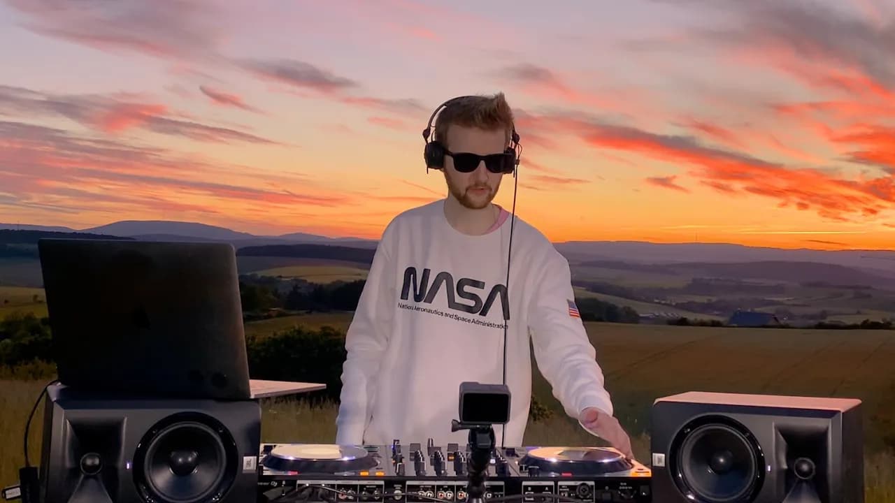 Robin Schulz, Avicii, MØ, Axwell Ingrosso, Kygo, Alok, Jonas Blue - Summer Vibes Deep House Mix