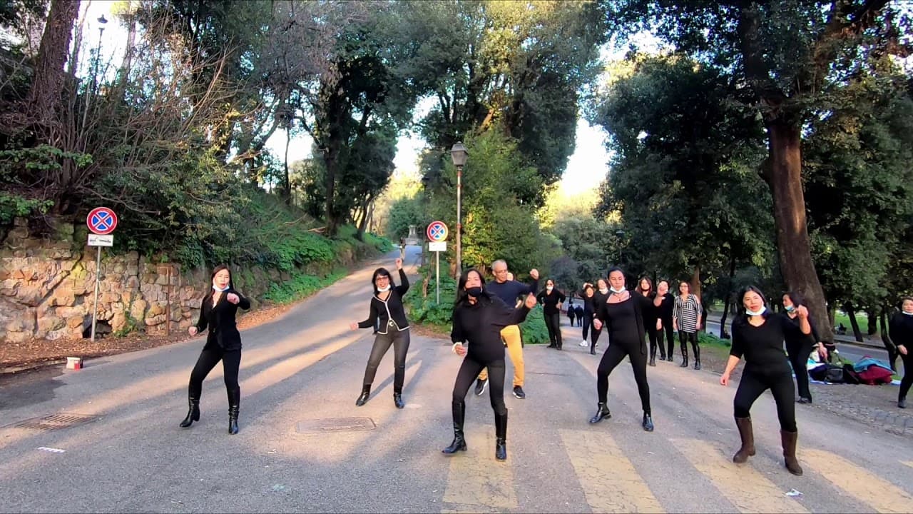 Earth, Wind & Fire Let's Groove | Dance At The Park | Zaldy Lanas