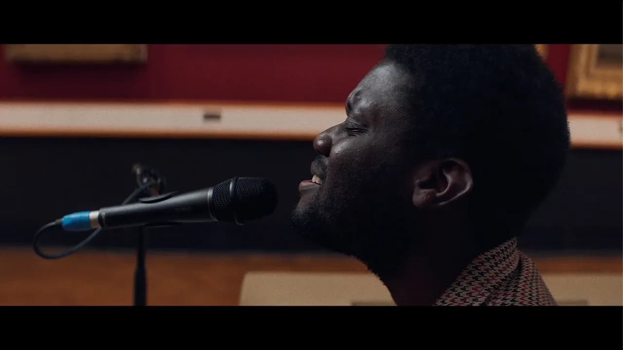 Michael Kiwanuka - Solid Ground (Live at the V&A)