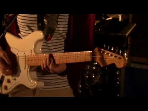 TWO DOOR CINEMA CLUB | THIS IS THE LIFE (LIVE)