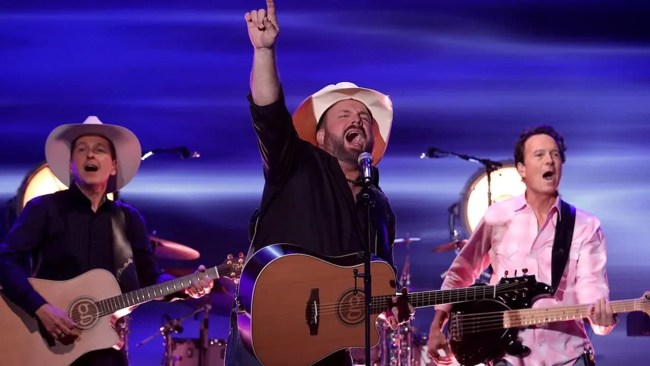 Garth Brooks Performs His Classic ‘Callin’ Baton Rouge’