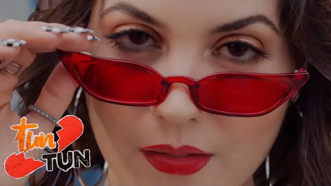 Tun Tun - Marko Silva, Sophy Mell (Video Oficial)