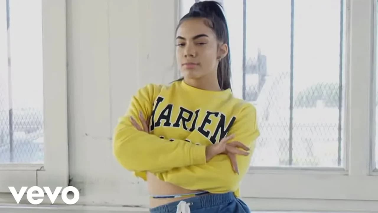 Meghan Trainor - No Excuses (Dance Video)