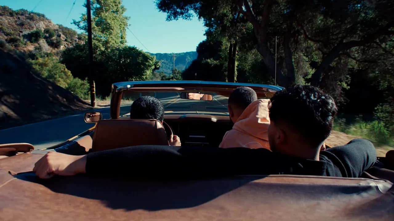 Ivan Cornejo - Vuelve (Official Lyric Video)