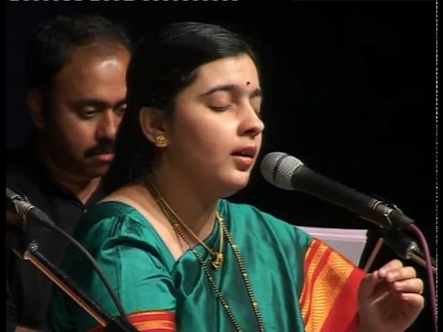 Vibhavari Apte Joshi & Hrishikesh Mai Ri Main Kase - Madan Mohan - Dastak - Humlog Pune