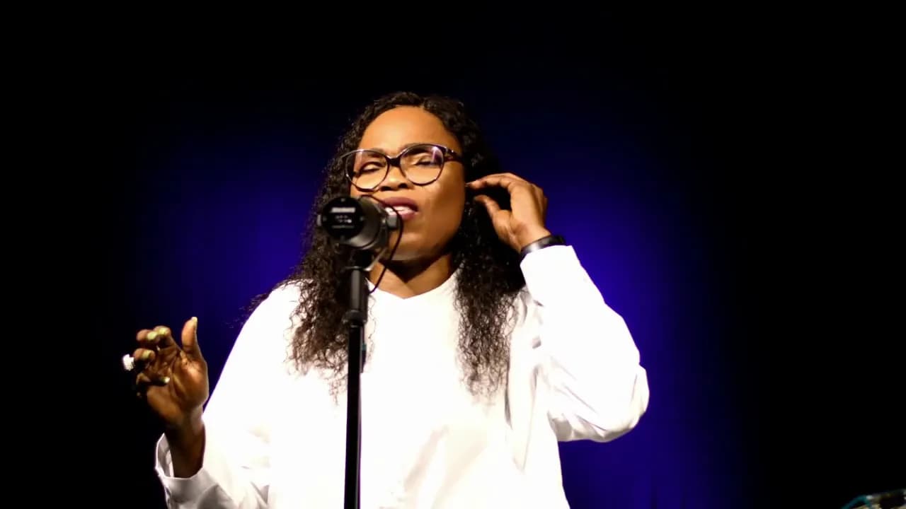 VICTORIA ORENZE - VIRTUAL MINISTRATION