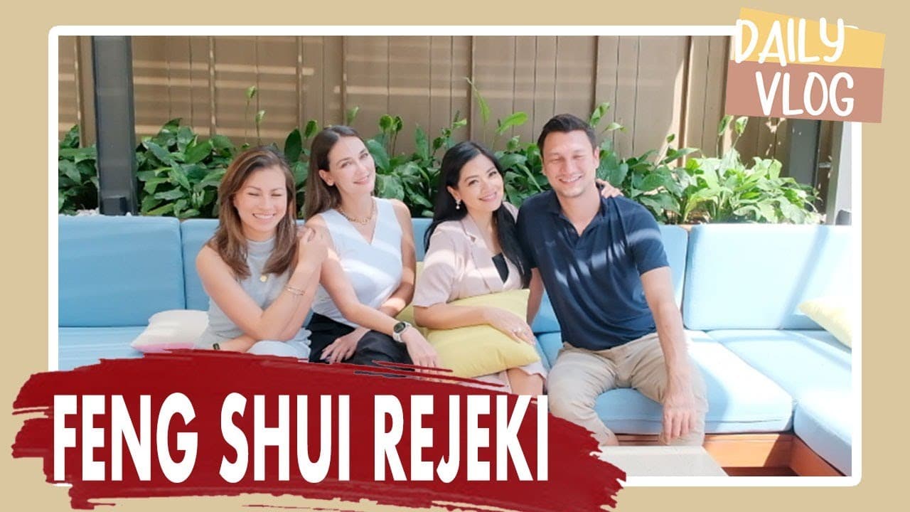 TITI KAMAL - CHRISTIAN SUGIONO : "ALIRAN AIR DEPAN PINTU MASUK BAWA REJEKI"