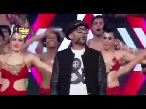 Benny Dayal and Shalmali Kholgade show their jalwa at the 7th Royal Stag Mirchi