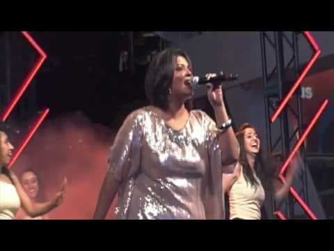 Suzanne D'Mello performing Aye Bachcu Live in Toronto.m4v