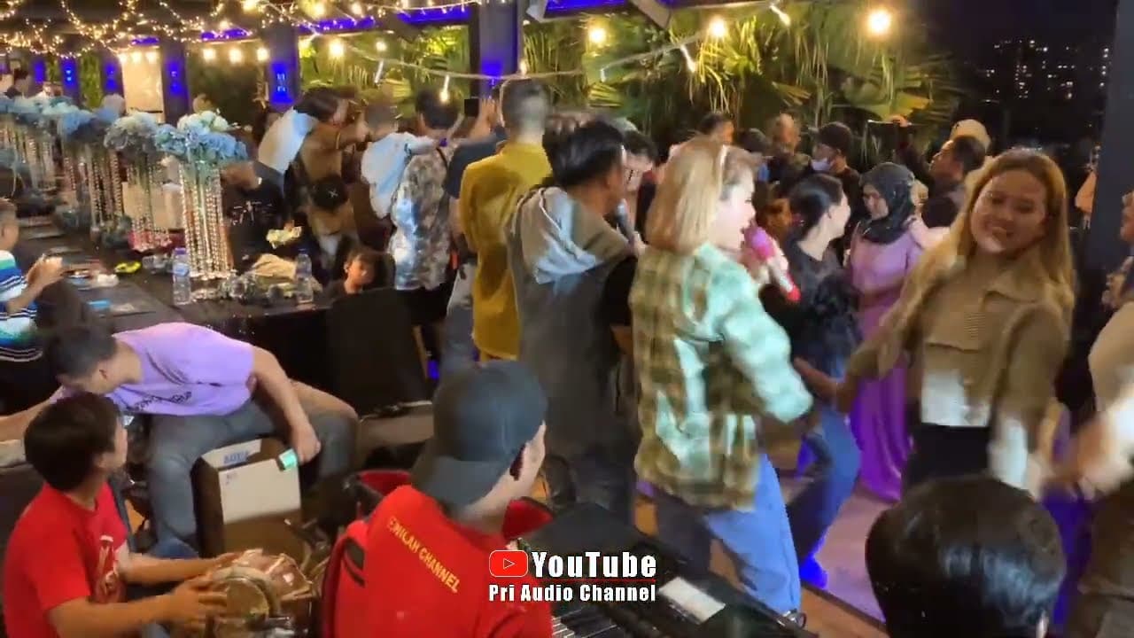 ADE ASTRID FULL MEDLEY 25 MENIT LAGU TERBARU - FAUZISTA MUSIC