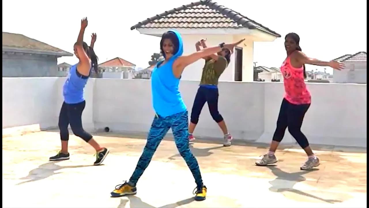 Sooraj Dooba Hain by Arijit Singh & Aditi Singh Sharma (Roy) | Zumba® Routine by Vijaya