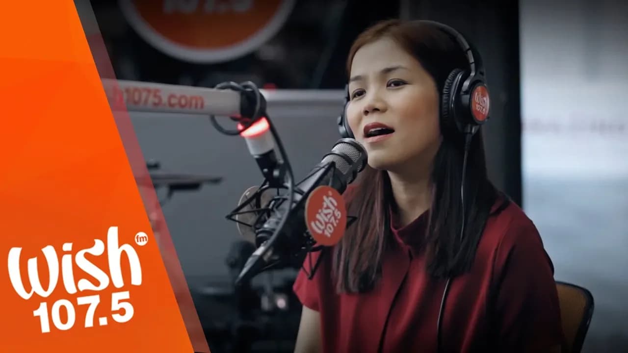Juris performs "Paano Kung" LIVE on Wish 107.5 Bus