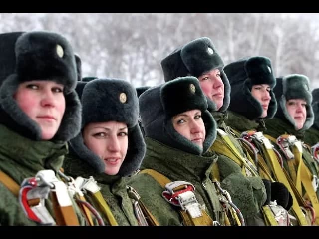 Elton John - Nikita (Lyrics) Legenda Inglês - Português