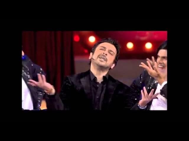 Adnan Sami Tribute to Amitabh Bachchan   Full Performance mov   YouTube
