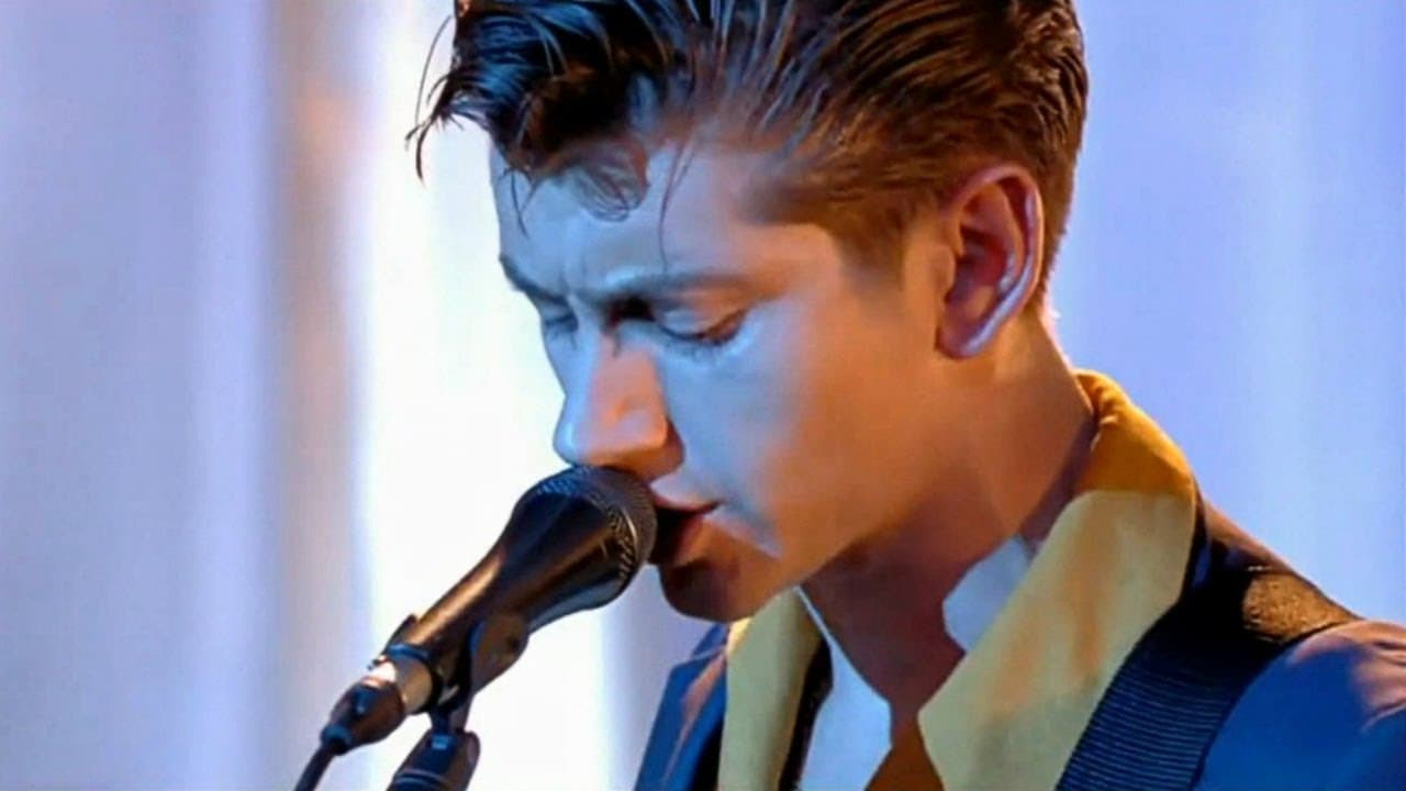 Arctic Monkeys - Why'd You Only Call Me When You're High (Live)