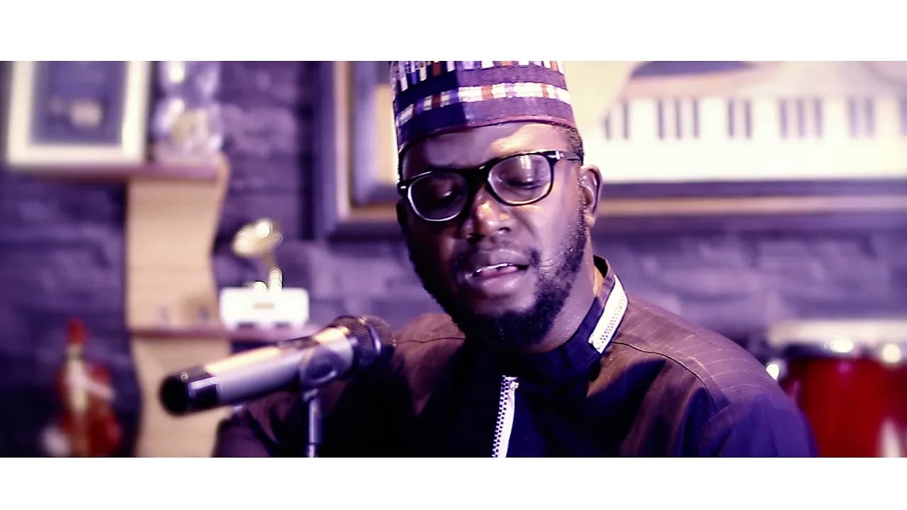 LABARIN DUNIYA STUDIO SHOT, ALI JITA