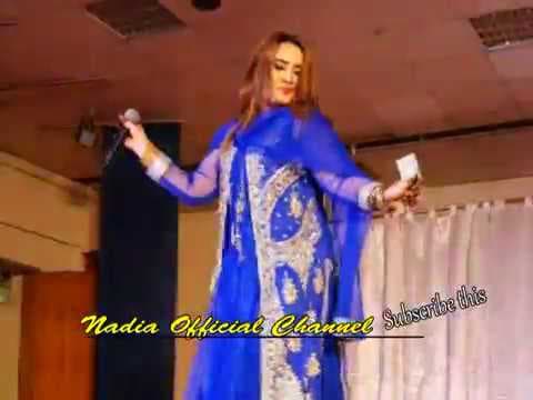 nadia gul song  za de da dollaro Dubai Show