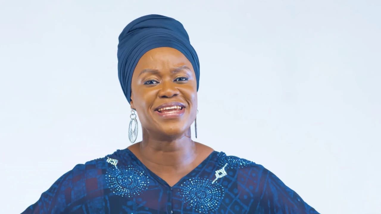 SOLA ALLYSON - #YÓÒ DÁA (OFFICIAL VIDEO)