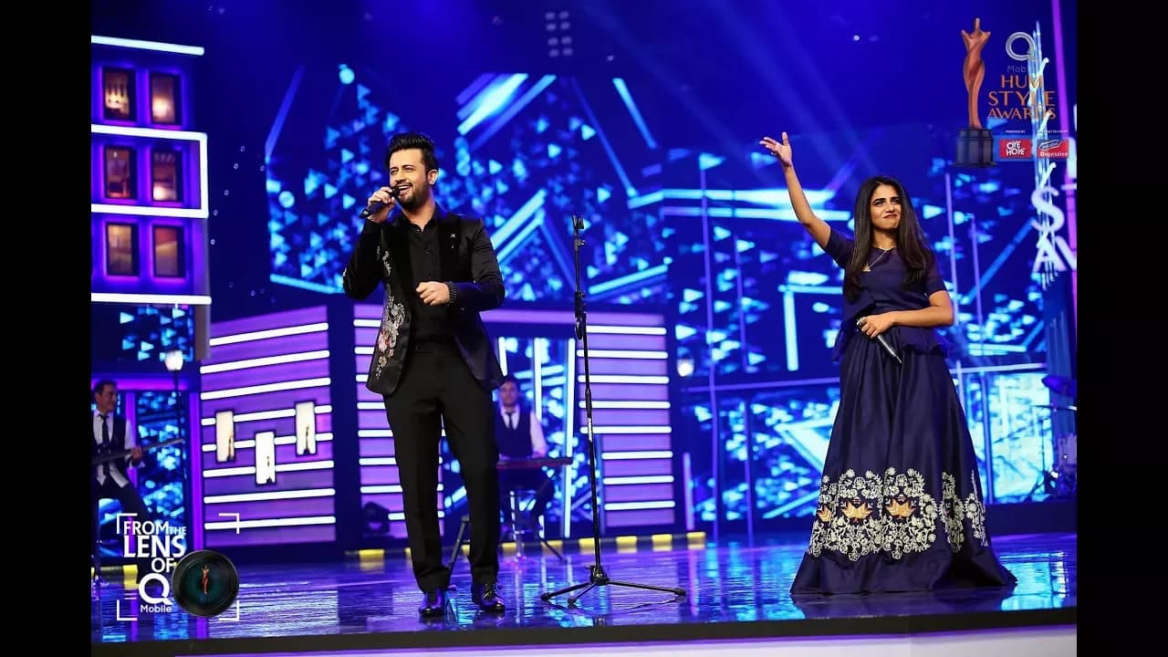 Atif Aslam & QB Tribute to Abida Parveen & Nusrat Fateh Ali Khan at Hum Style Awards 2017