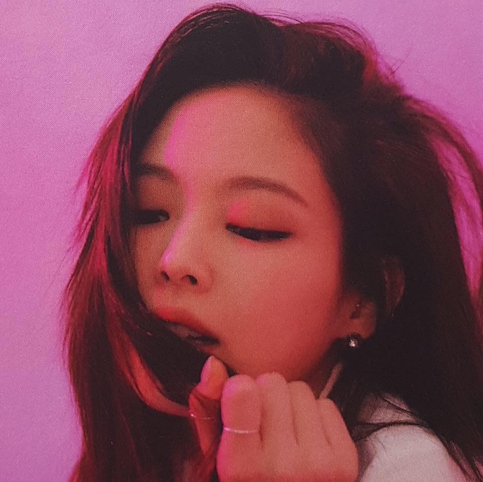 JENNIE