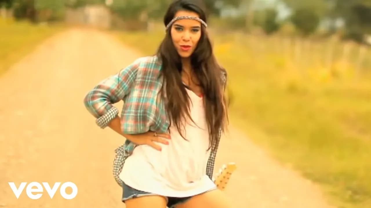 Beatriz Luengo - Como Tú No Hay 2 (Video W/Intro) ft. Yotuel